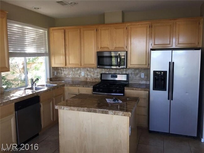 Building Photo - 10705 Turquoise Valley Dr