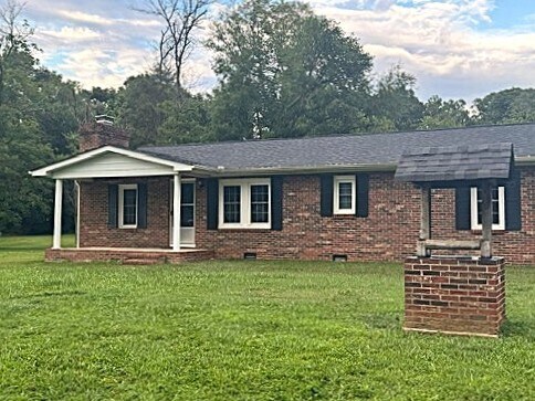 Foto principal - 345 Sportsman Dr
