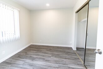 Interior Photo - 1635 North Martel Avenue