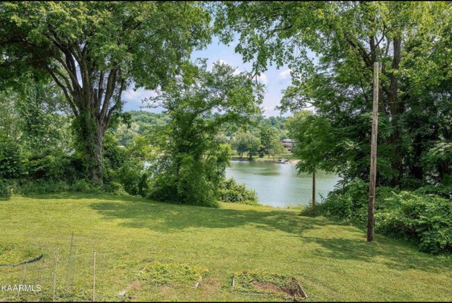 Building Photo - 4504 Holston Hills Rd