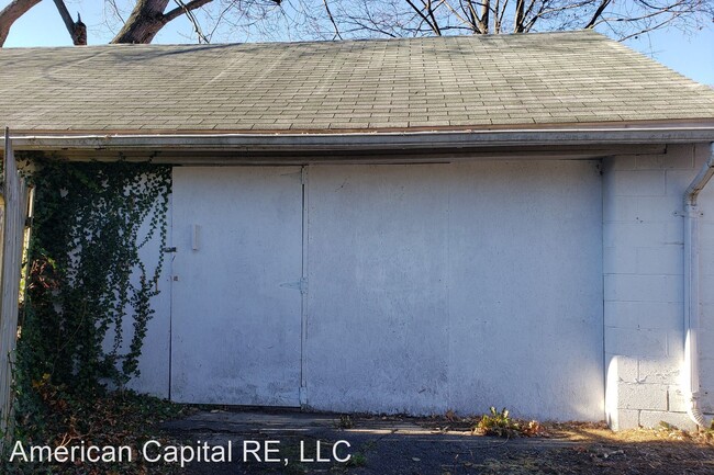 Building Photo - 5 br, 1.5 bath House - 305 Home St