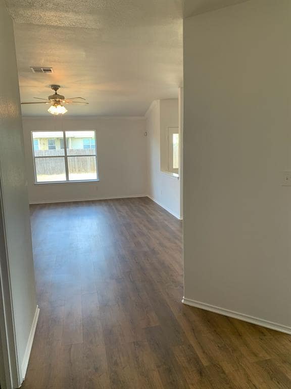 Foto del edificio - 12720 Waynespur Ln