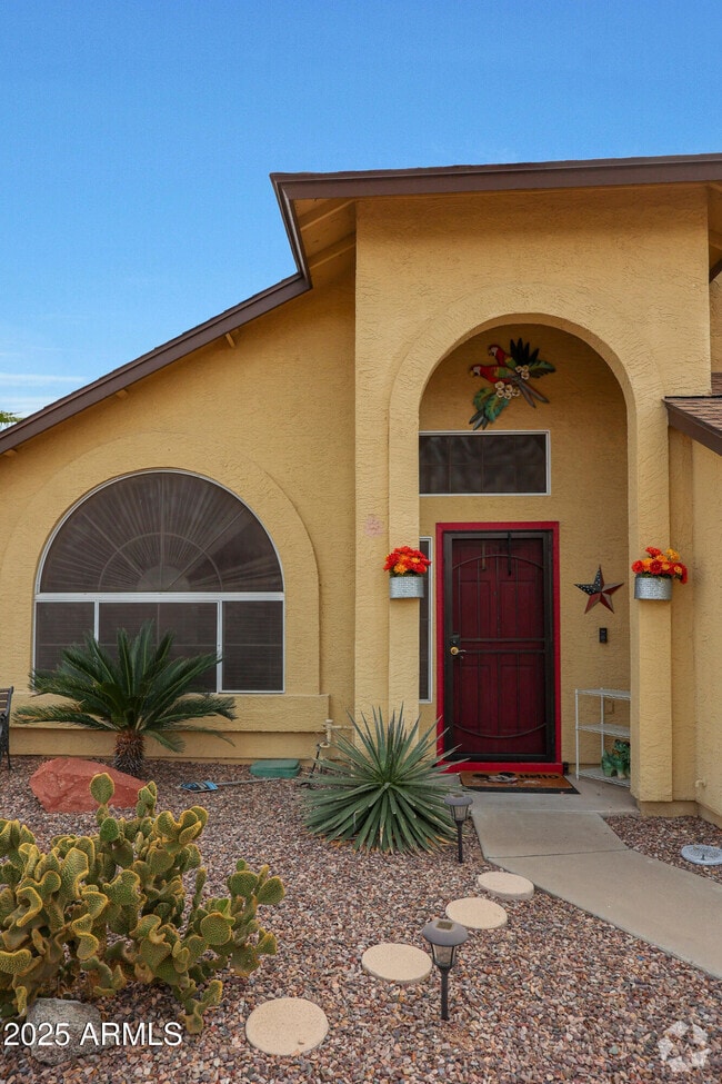 Building Photo - 15237 N 61st Dr