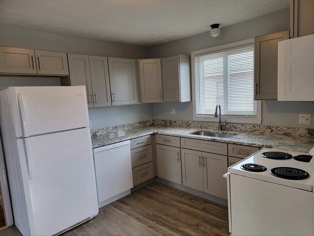 Foto principal - 9 Plainfield Ave