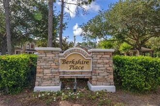 Building Photo - 12702 Salomon Cove Dr