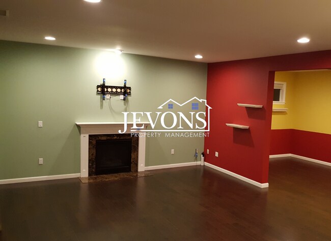 Foto del edificio - Coming Soon! Gorgeous 4BD Home in the Heart of Issaquah Highlands
