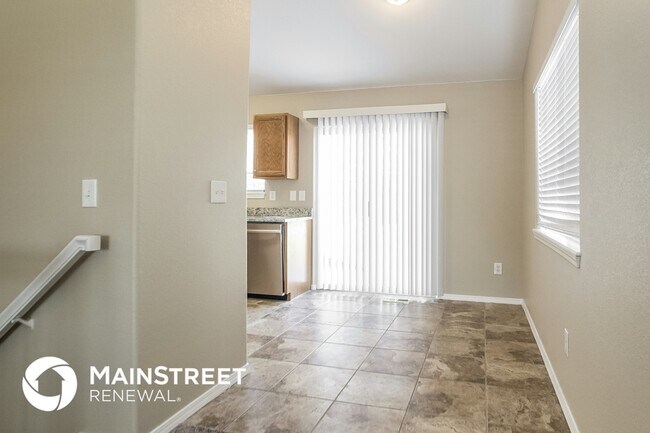 Building Photo - 5030 Beechvale Dr