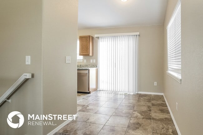 Foto del edificio - 5030 Beechvale Dr