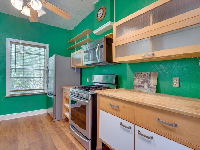 Foto del edificio - 316 S Avenue C Ave