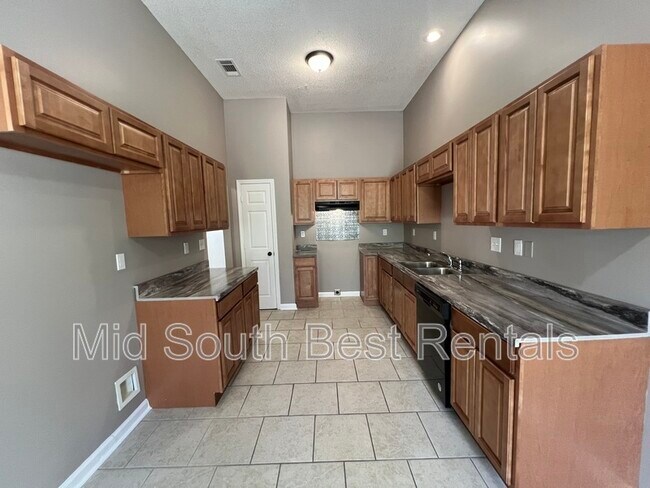 Building Photo - 9269 Grove Manor Dr