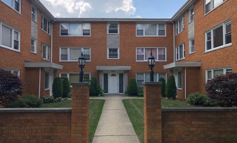 Primary Photo - 6927 W 64th Pl
