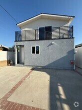 Building Photo - 12406 Cantara St