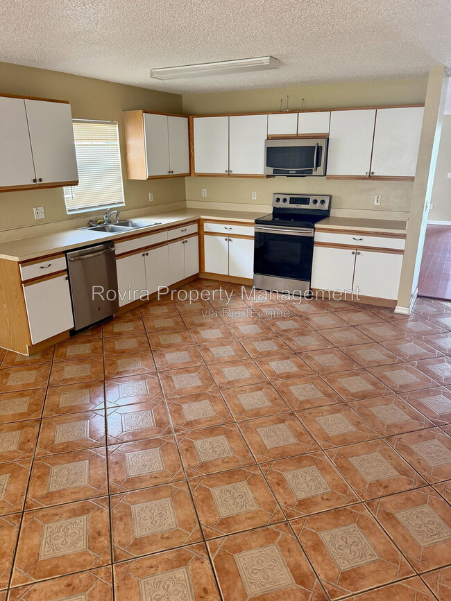 Building Photo - 1326 Aguacate Ct