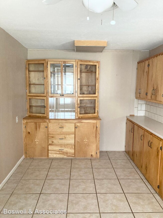 Building Photo - 3 br, 2 bath House - 4501 Dengar Ave.