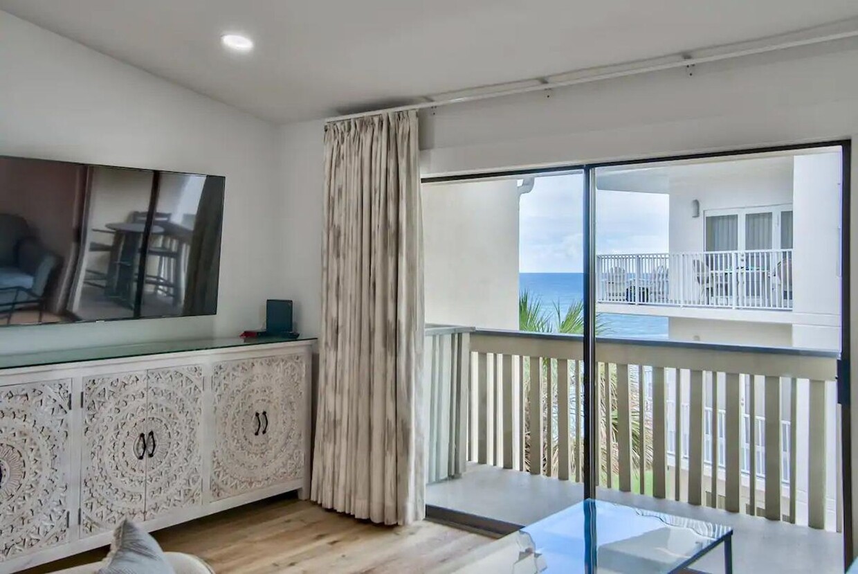 Foto principal - Gulf front community, Gulf views from balc...
