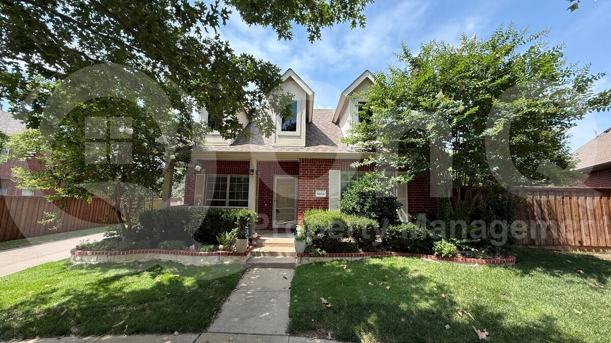 Building Photo - 9584 Park Garden Dr
