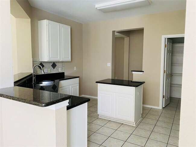 Foto del edificio - 15601 Staffordshire Ln