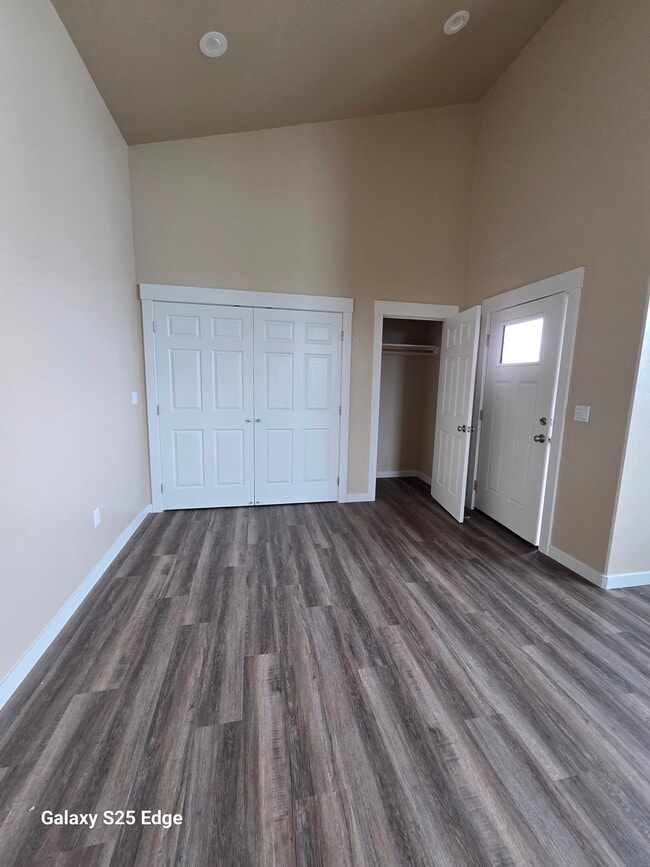 Building Photo - 4050 N US Highway 101