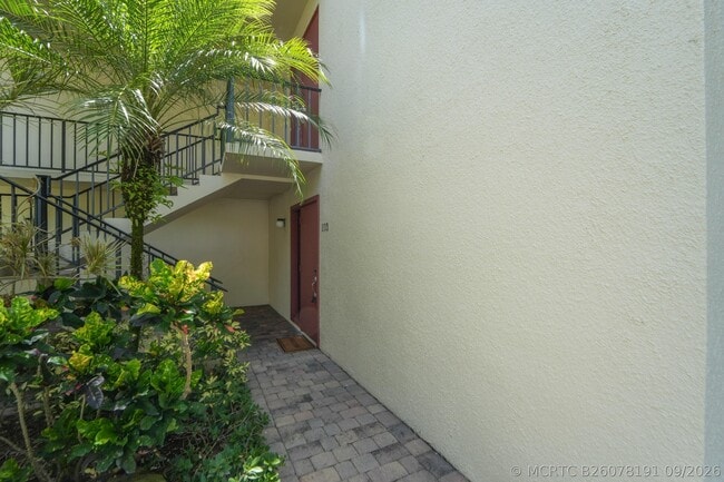 Building Photo - 1700 Presidential Way