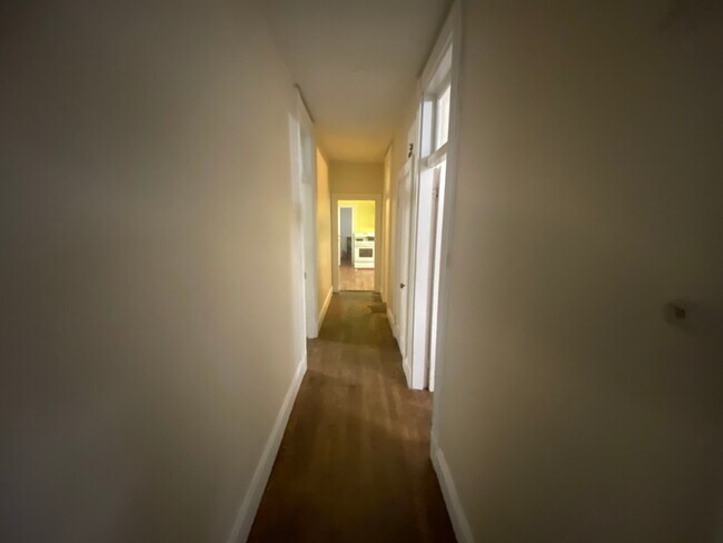 Building Photo - 78 Aldie St