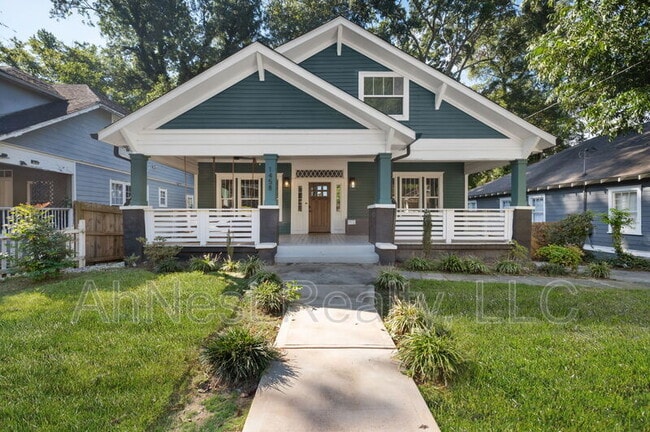 Photo - 1458 Beecher St SW House