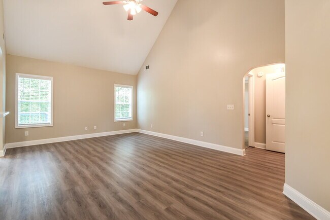 Building Photo - 5094 Cumberland Ct
