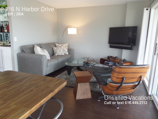 Building Photo - 216 N Harbor Drive