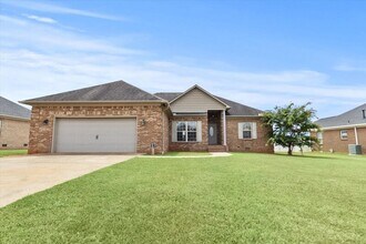 Building Photo - 25756 Iron Gate Dr