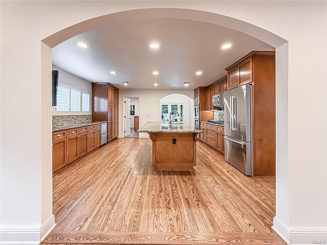 Building Photo - 15452 Varden St