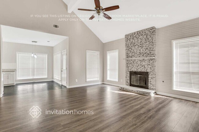Building Photo - 1521 Green Oak Cir NW