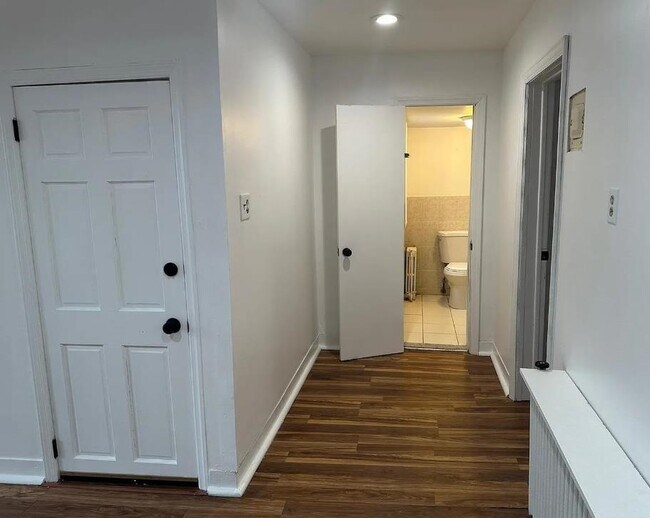 Foto del edificio - 296 Webster Ave