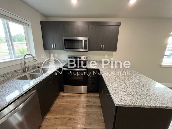 Foto del edificio - 1622 Hannah Ln