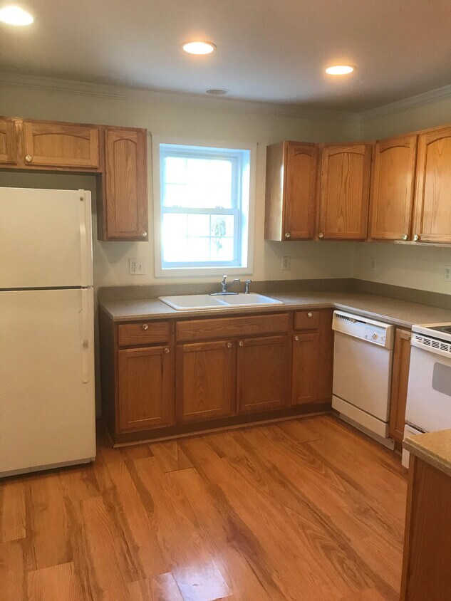 Foto principal - 374 73rd St