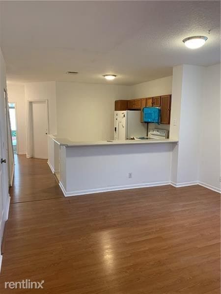Building Photo - 3 br, 2.5 bath House - 9772 Porta Leona Ln