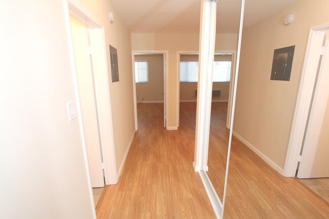 Building Photo - Encino Woodley Apartments