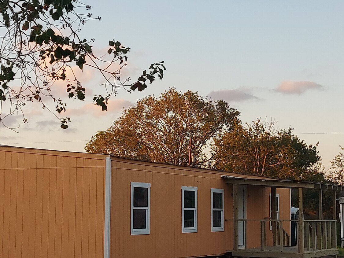 Foto principal - 18612 Baughman Dr