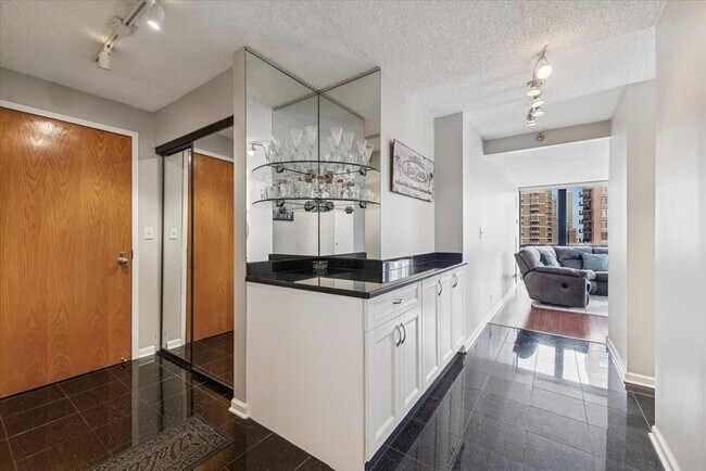 Foto del edificio - 1122 N Clark St