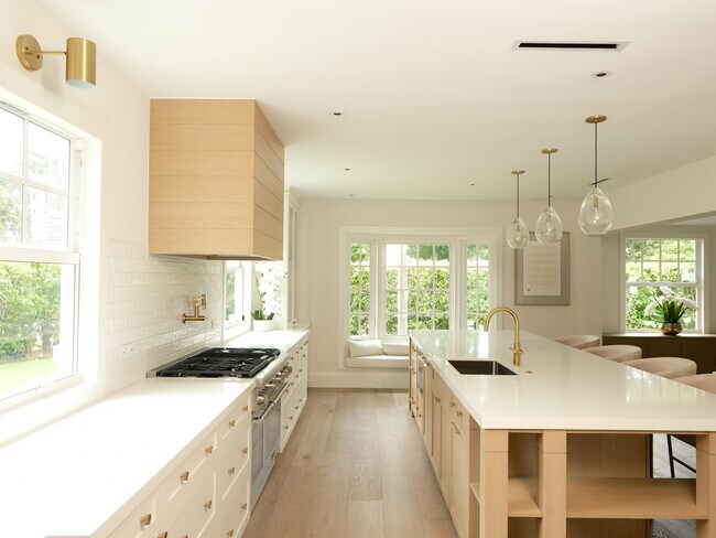 Foto del edificio - 1017 Tamarind Rd