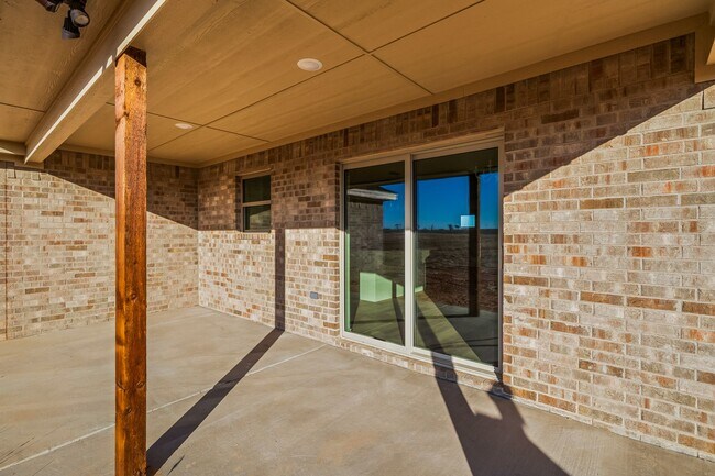 Building Photo - Country Living In Roosevelt ISD!