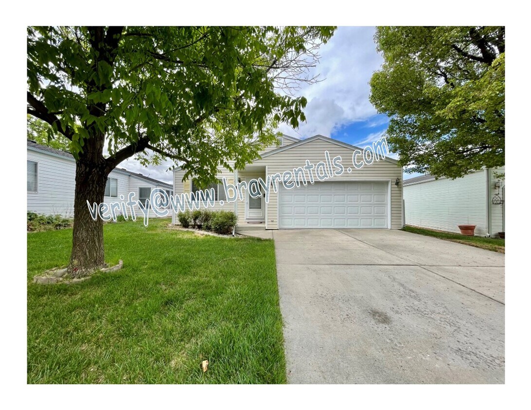 Foto principal - 3 Burgundy Ct