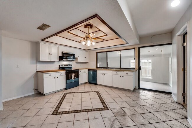Foto del edificio - 3441 Flagstone Dr