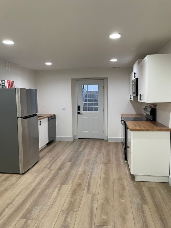 Foto del edificio - 1413 W Valley Dr