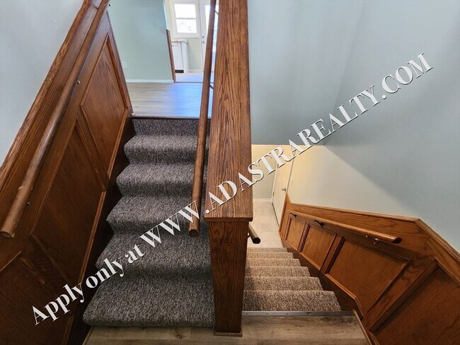 Foto del edificio - Nice Updated 2 Bed 1.5 Bath Duplex in Basehor-Available in MAY!!