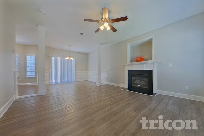 Foto del edificio - 134 Summer Pines Drive