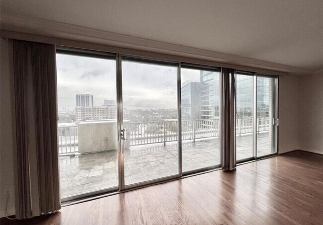 Foto del edificio - 2016 Main St