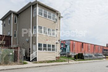 Foto del edificio - 8 Pond St