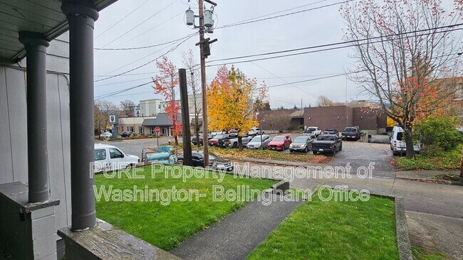 Foto del edificio - 1611 E Street