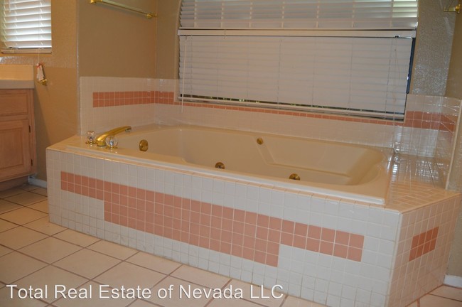 Building Photo - 2917 Broken Willow Cir