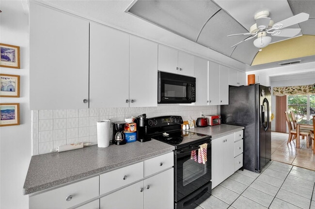 Foto del edificio - 2824 Summervale Dr