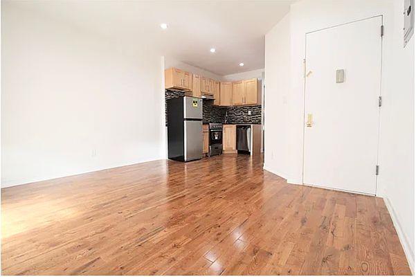 Building Photo - 2 bedroom in BRONX NY 10451